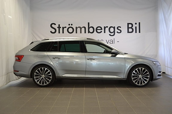 Skoda Superb 2 of 5