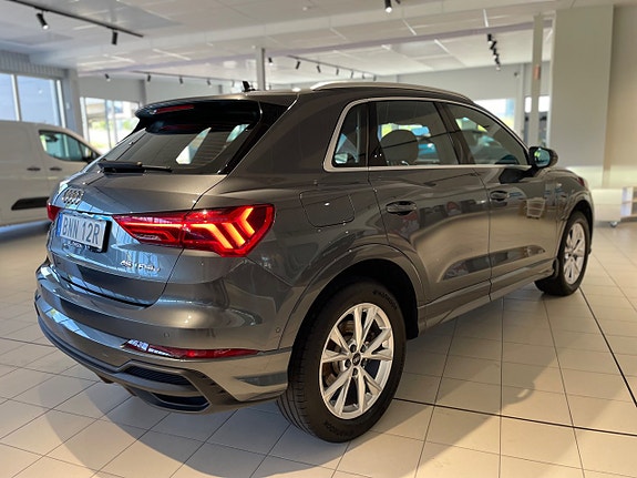 Audi Q3 5 of 5