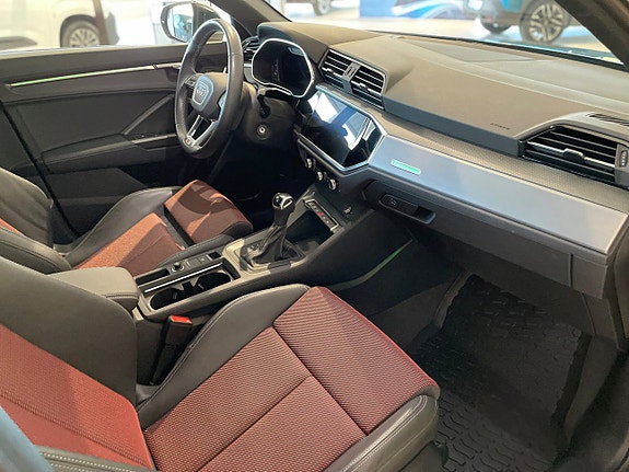Audi Q3 21 of 25