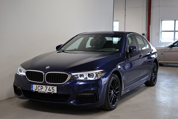 BMW 530e 4 of 5