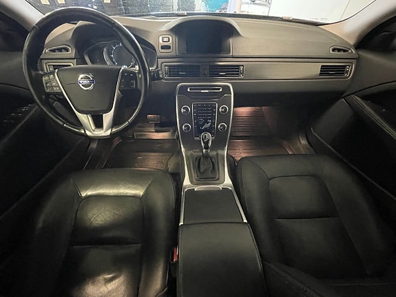 Volvo XC70 6 of 7