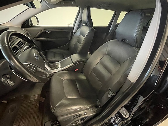 Volvo XC70 5 of 7
