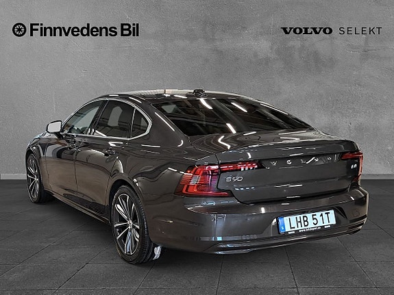 Volvo S90 3 of 5