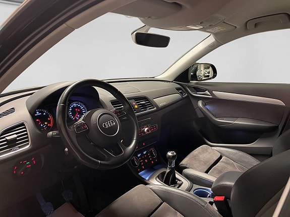 Audi Q3 4 of 5