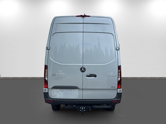 Mercedes-Benz Sprinter 319 5 of 14
