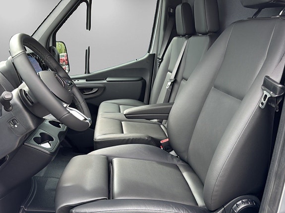 Mercedes-Benz Sprinter 319 8 of 14