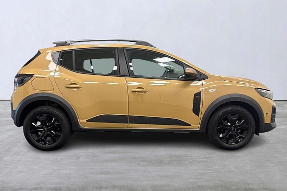 Dacia Sandero Stepway 2 of 5