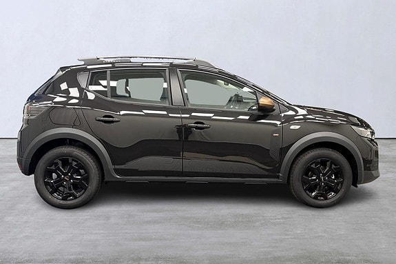 Dacia Sandero Stepway 2 of 5