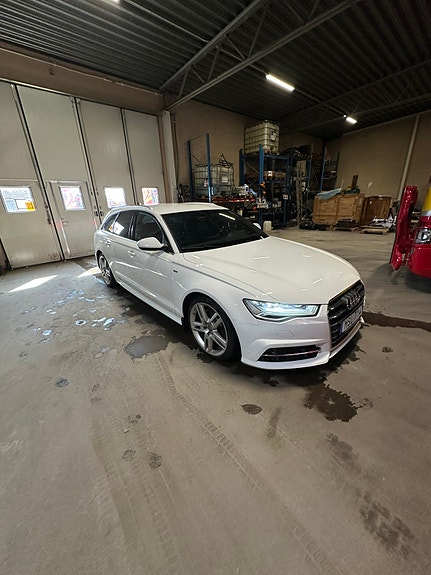 Audi A6 4 of 11