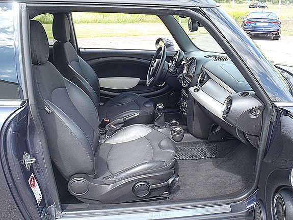 MINI Clubman Cooper 10 of 13