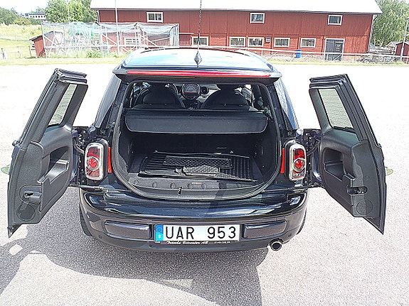 MINI Clubman Cooper 6 of 13