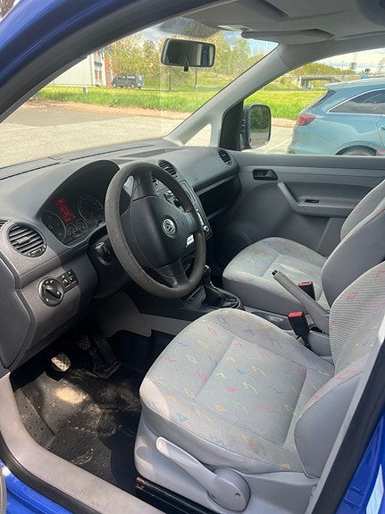 Volkswagen Caddy 8 of 10
