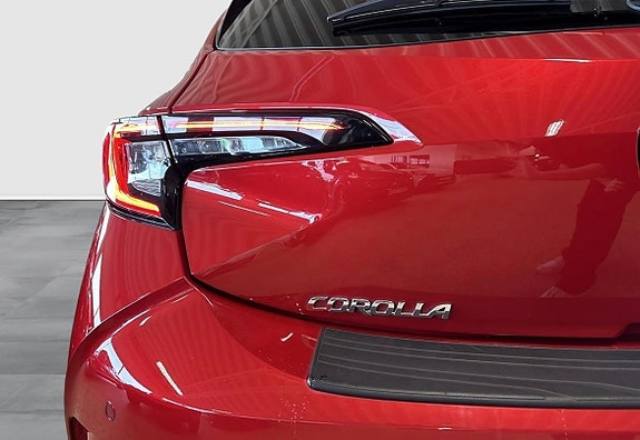 Toyota Corolla 10 of 16