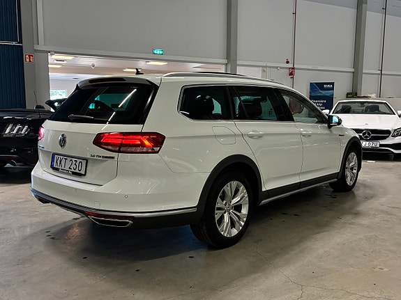 Volkswagen Passat Alltrack 5 of 5