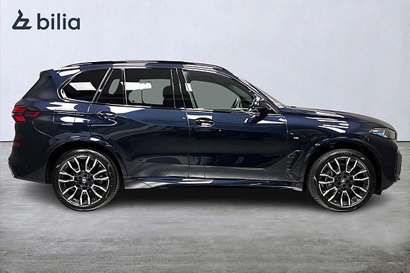 BMW X5 2 of 5