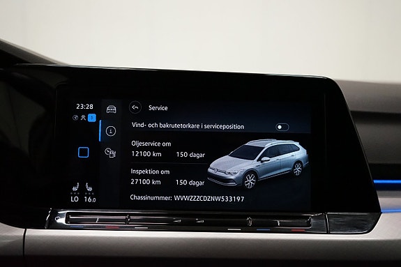 Volkswagen Golf Alltrack 14 of 19