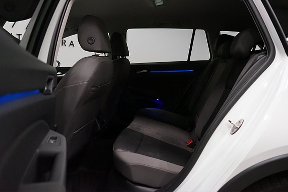 Volkswagen Golf Alltrack 8 of 19