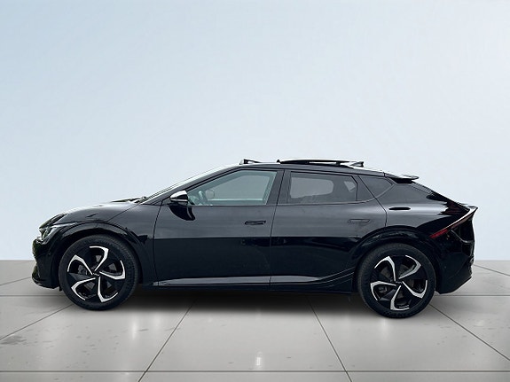 Kia EV6 4 of 5