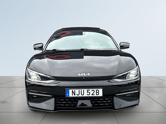 Kia EV6 2 of 5