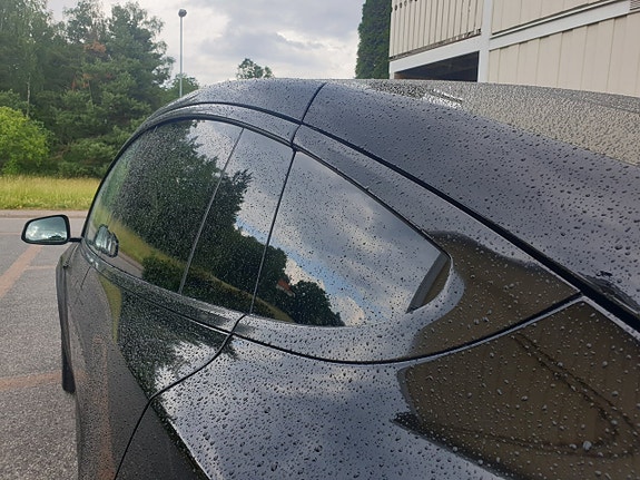Tesla Model X 10 of 30