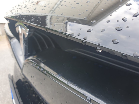 Tesla Model X 13 of 30