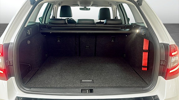 Skoda Octavia 10 of 19