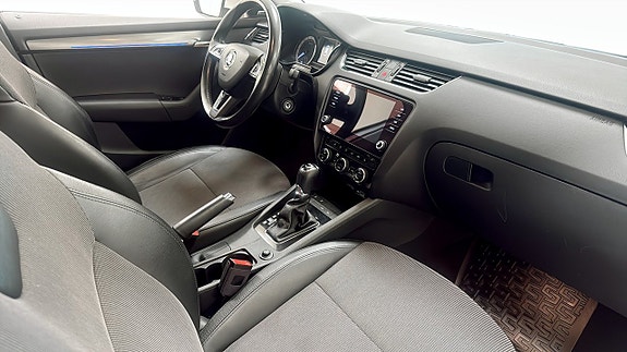 Skoda Octavia 3 of 5