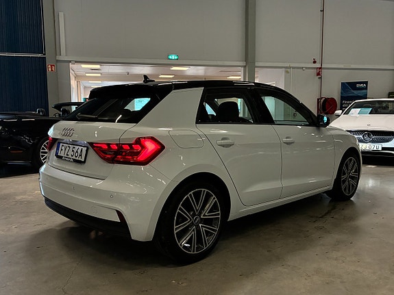 Audi A1 4 of 5