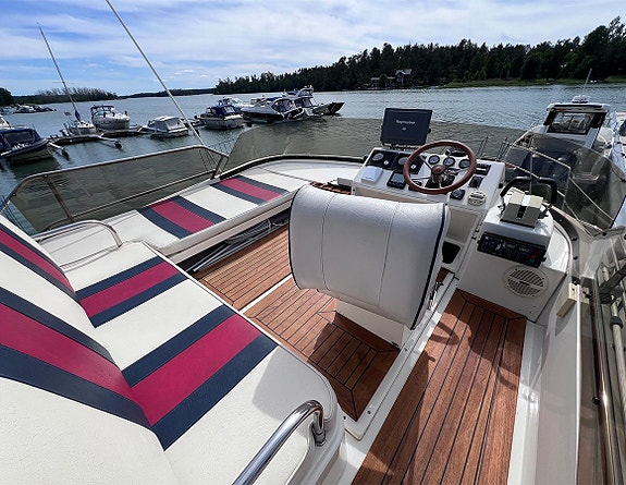 Fairline Turbo 36 4 of 12