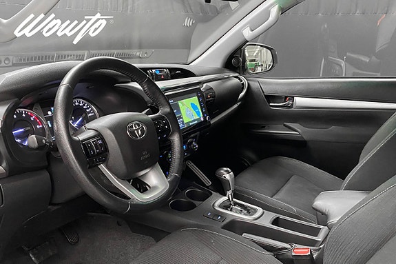 Toyota HiLux 8 of 23