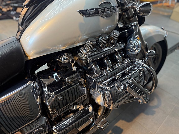 Honda Powersports F6C 2 of 12