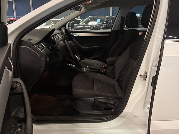Skoda Octavia 8 of 19