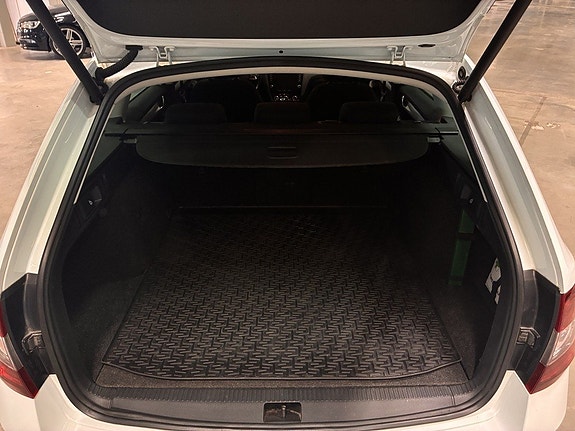 Skoda Octavia 12 of 19
