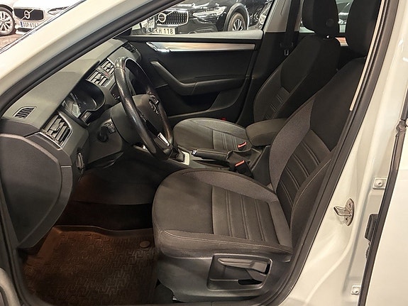Skoda Octavia 9 of 19
