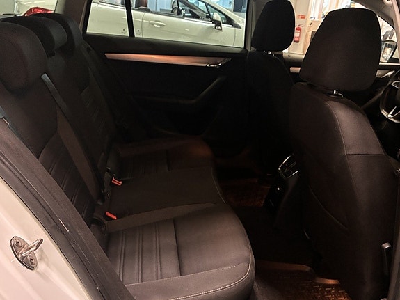 Skoda Octavia 11 of 19