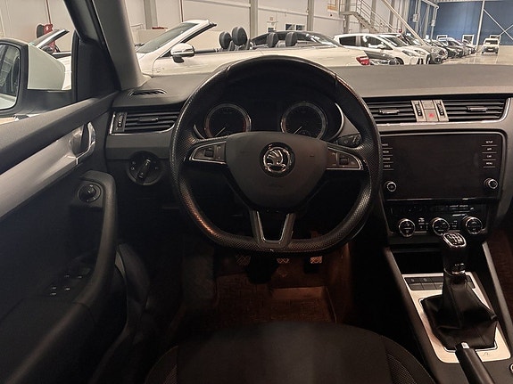 Skoda Octavia 16 of 19