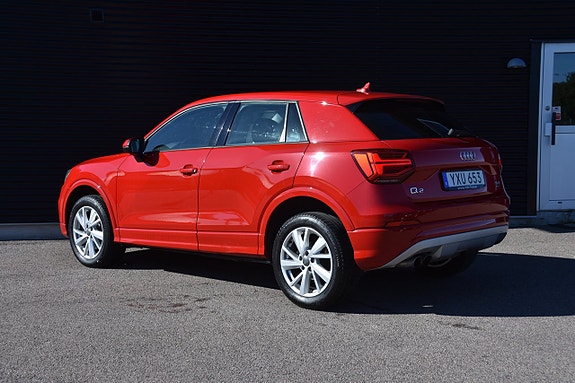 Audi Q2 4 of 5