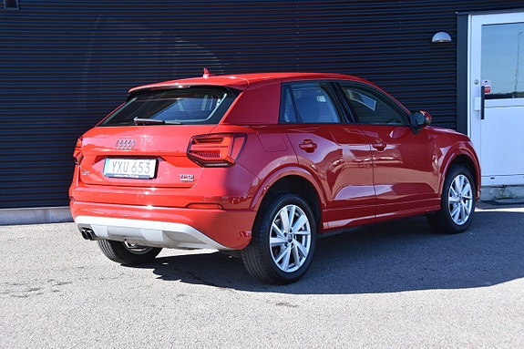 Audi Q2 7 of 18