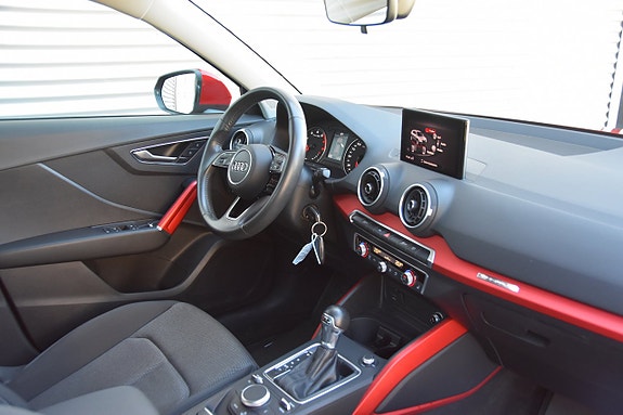 Audi Q2 10 of 18