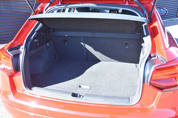 Audi Q2 8 of 18