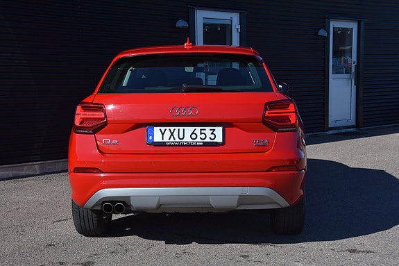 Audi Q2 6 of 18