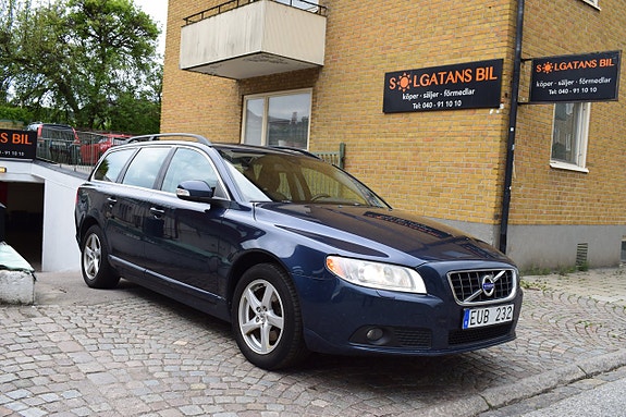 Volvo V70 4 of 7