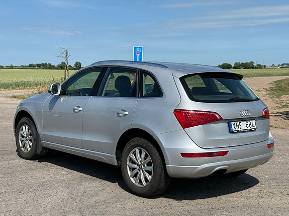 Audi Q5 2 of 5