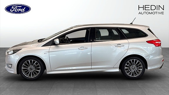 Ford Focus 6 of 12
