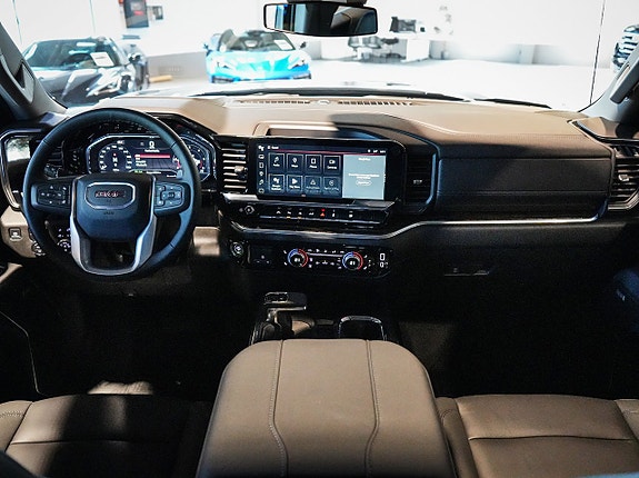 GMC Sierra 7 of 21