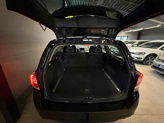 Volvo V70 10 of 15
