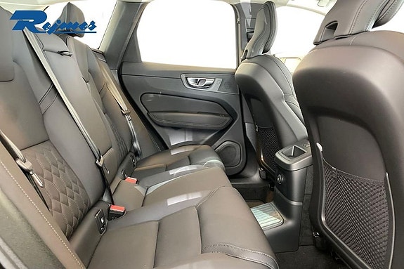 Volvo XC60 12 of 20