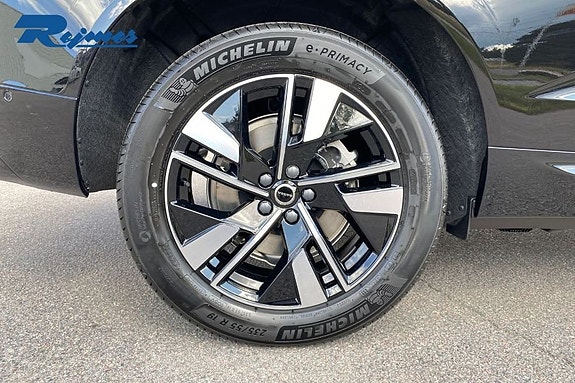 Volvo XC60 16 of 20