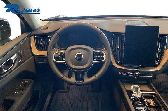 Volvo XC60 6 of 20