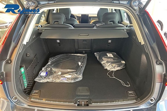Volvo XC60 15 of 20